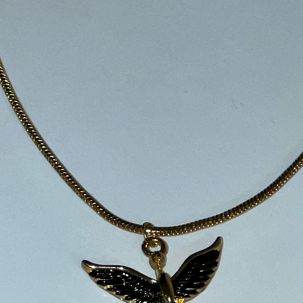 Elegant Gold and Black Wing Pendant Necklace